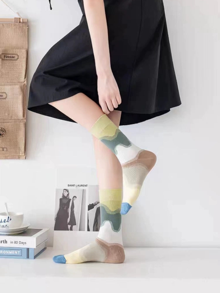 Gradient socks, Korean niche design, cotton socks, personalized oil paintings, Internet celebrity ins, trendy and versatile men's and women's socks